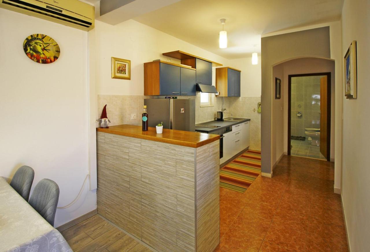Apartment Marita Čilipi エクステリア 写真