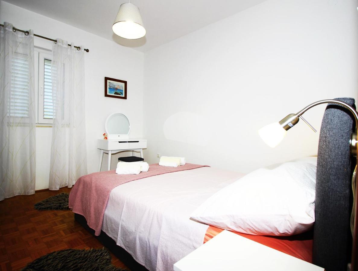 Apartment Marita Čilipi エクステリア 写真