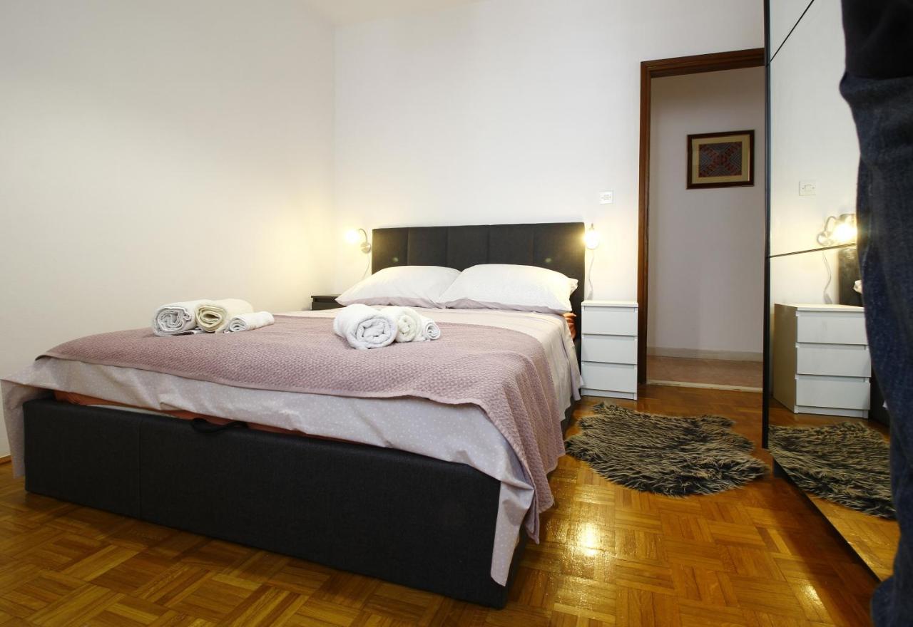 Apartment Marita Čilipi エクステリア 写真